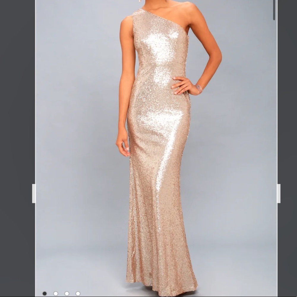 Lulu’s matte rose gold sequin one shoulder gown xs